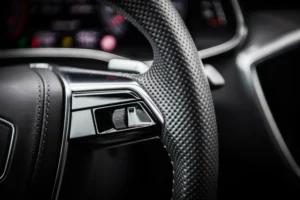 ergonomia kierownicy custom czyszczenie kierownicy alcantara